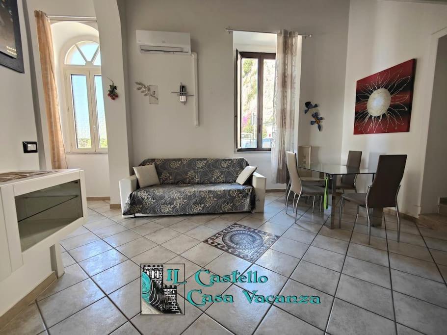 Il Castello Casa Vacanza Salerno Zewnętrze zdjęcie